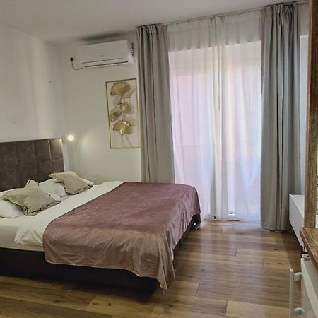 Amari Apartman Stari Grad Kültér fotó