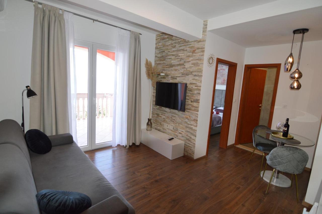 Amari Apartman Stari Grad Kültér fotó