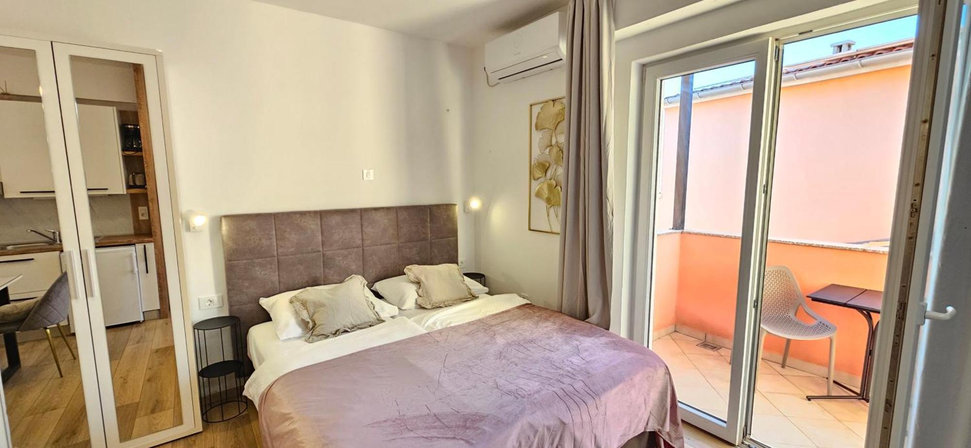 Amari Apartman Stari Grad Kültér fotó