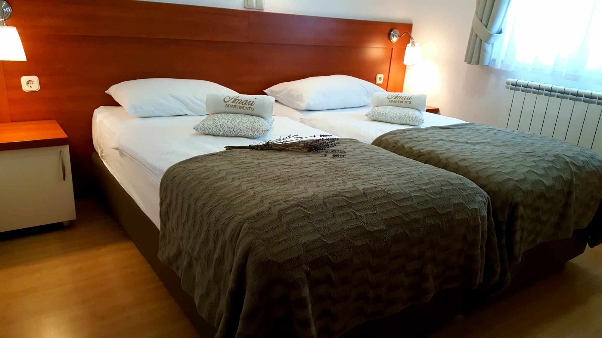 Amari Apartman Stari Grad Kültér fotó