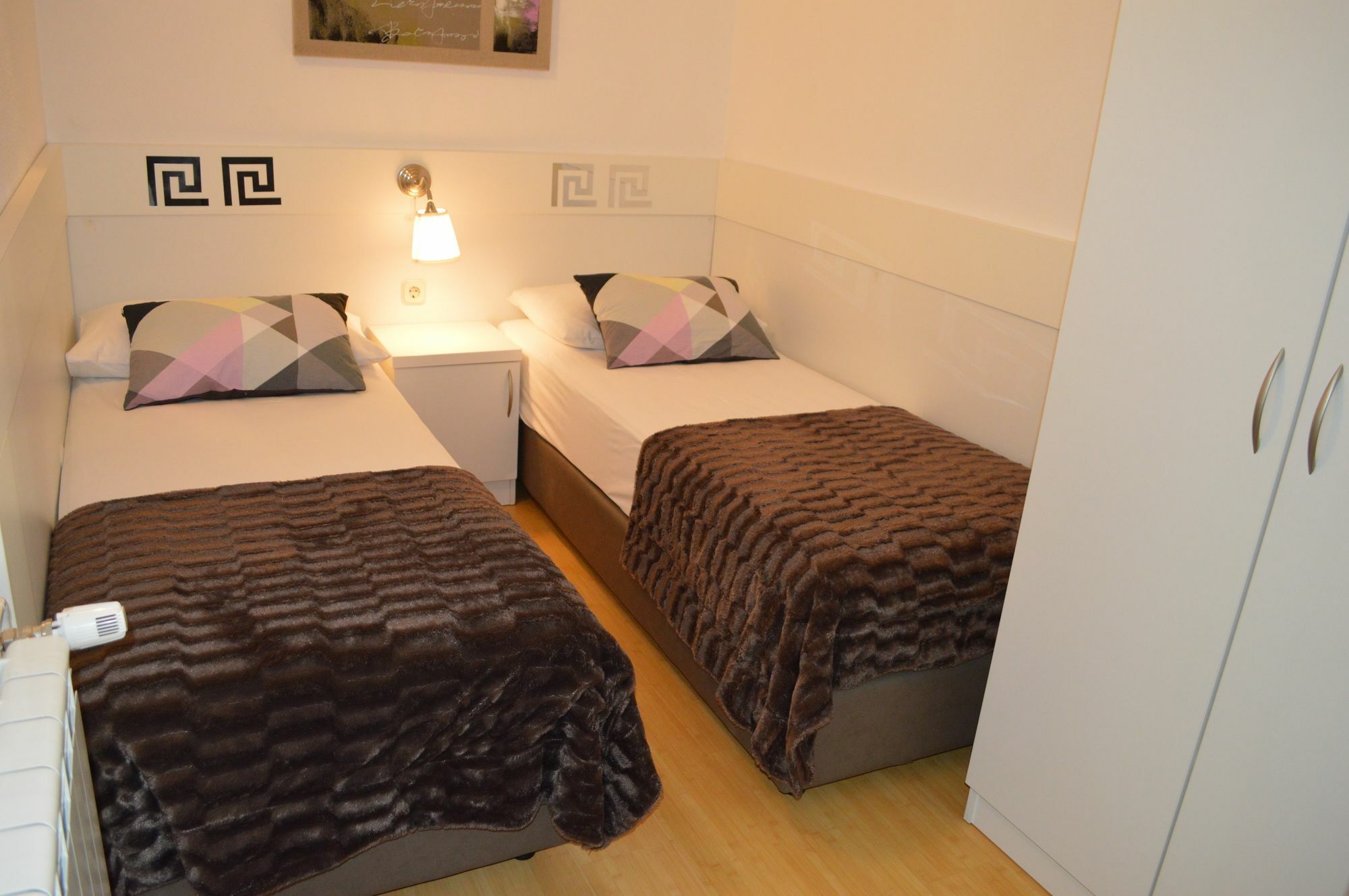 Amari Apartman Stari Grad Kültér fotó